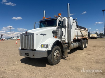 2005 Kenworth T800B 6x4 Sleeper T/A Dump Truck