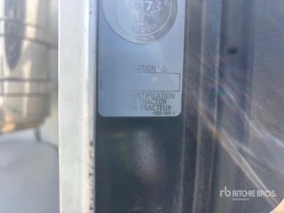 2005 Kenworth T800B 6x4 Sleeper T/A Dump Truck