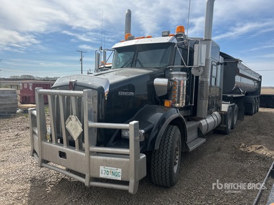 2012 Kenworth T800 6x4 T/A Sleeper Truck Tractor