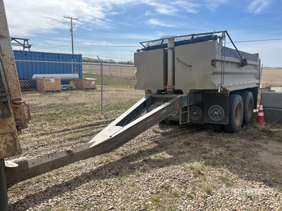 2000 14 ft T/A Pup End Dump Trailer