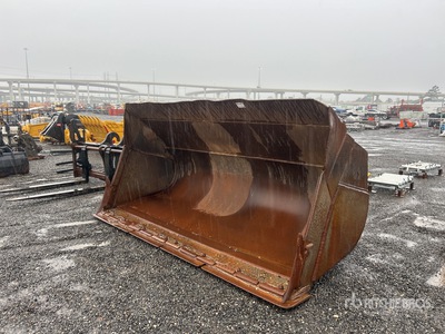 132 in General Purpose Wheel Loader Bucket