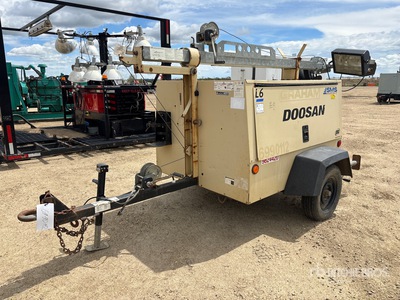 2012 Doosan L6-60HZ-T4F 6 kW Light Tower