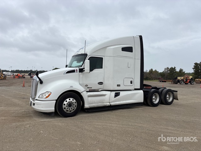 2020 Kenworth T680 6x4 T/A Sleeper Truck Tractor