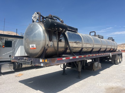 1986 Presvac 5500 gal T/A Remorque citerne sous vide