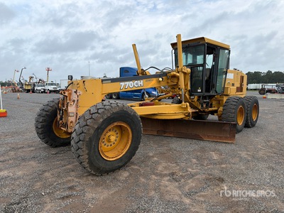 2002 John Deere 770CH Motor Grader