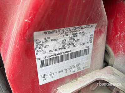 2007 Ford F-350 4x2 Crew Cab Service Truck