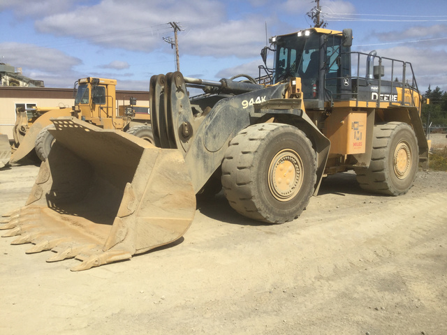 2016 John Deere 944K Wheel Loader