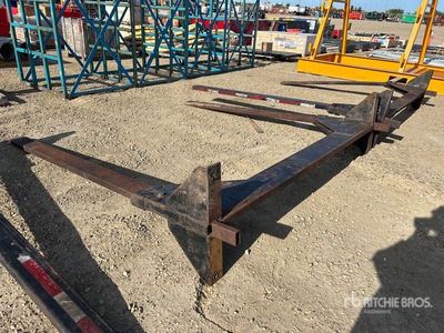 Quantity of (2) Pipe Bunk