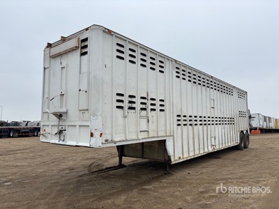1972 Fruehauf 45 ft T/A Vee Aanhangwagen