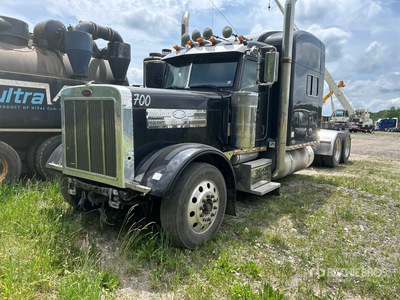 2006 Peterbilt 379 T/A Sleeper Truck Tractor (Inoperable)
