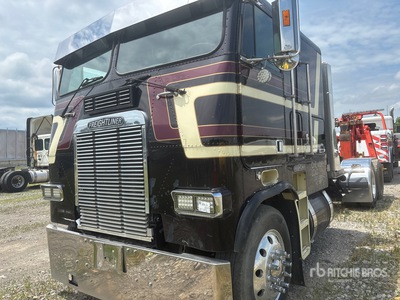 1987 Freightliner FLT086 T/A Cabover w/ Sleeper