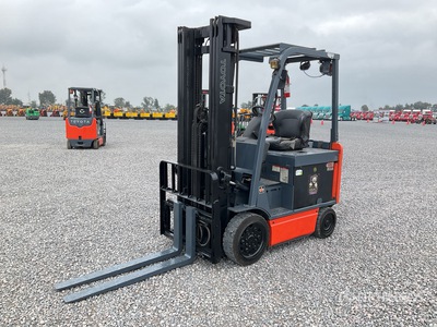 2011 Toyota 8FBCU25 4200 lb Montacargas Electrico / Montacargas Eléctrico