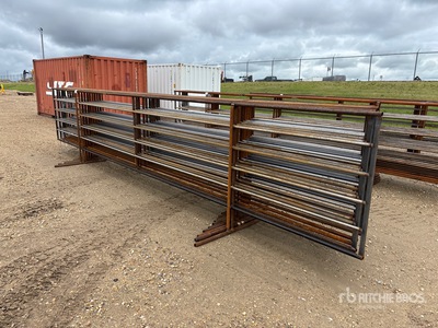 Quantity of (10) 24 ft x 5 ft Panneau pour bétail