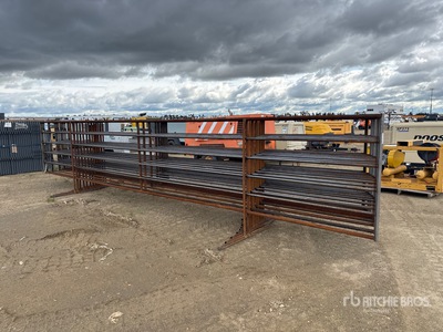 Quantity of (10) 24 ft 2 in x 5 ft شبكات سلكية لإبقاء الحيوانات