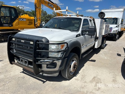 2012 Ford F-550 XL 4x4 Extended Cab ユーティリティトラック