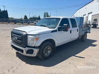 2015 Ford F-250 XL 4x2 Crew Cab Pickup