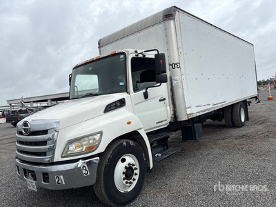 2013 Hino 338 4x2 バントラック