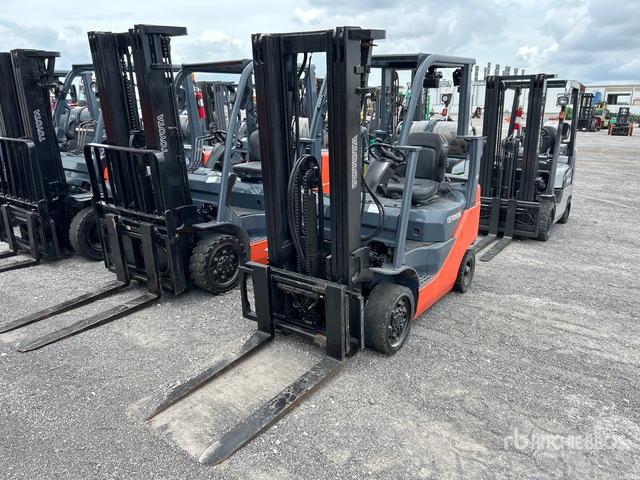 2009 Toyota 8FGCU25 4500 lb Cushion Tire Forklift