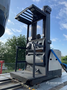 Crown SP3510-30 Order Picker