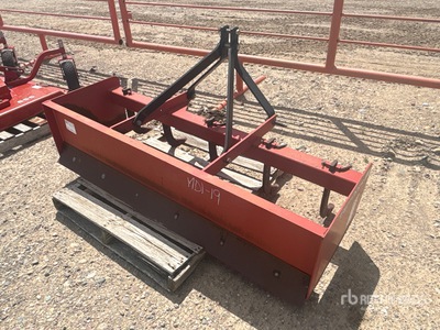 Farm King 72 in Scarificatore compatto