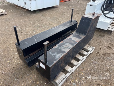 Quantity of (2) Tool Box トラック付属品
