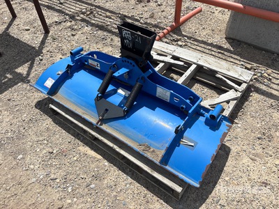2010 New Holland 702D MC 60 in Snow Accesorio de cuchilla