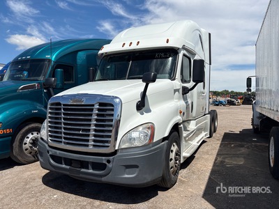 2019 Freightliner Cascadia 125 6x4 Cabeza Tractora Cabina Dormitorio (Inoperable)