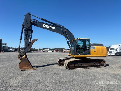 2015 John Deere 210G LC Tracked Excavator