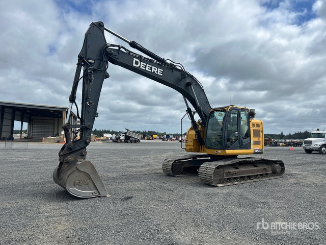 2014 John Deere 245G LC Tracked Excavator