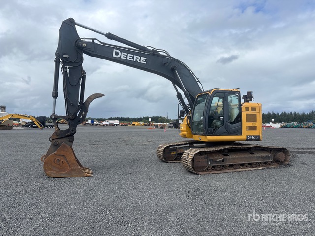 2017 John Deere 245G LC Tracked Excavator