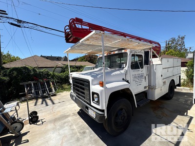1983 Wilkie 50 ft on 1983 International 1654 4x2 Bucket Truck