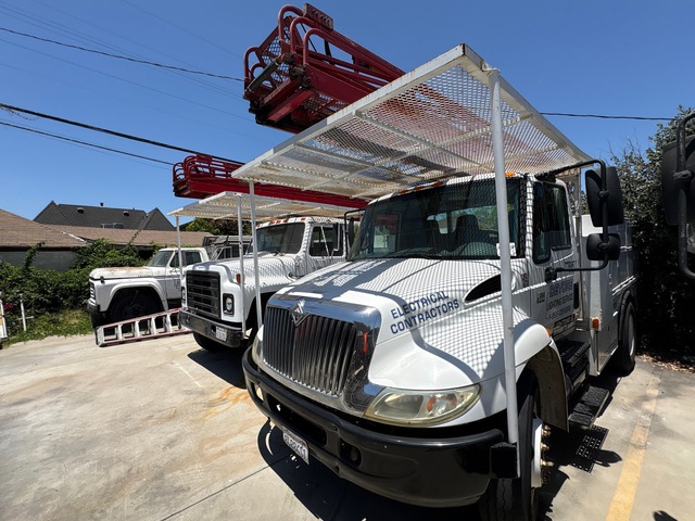 Wilkie 5110 Ladder on 2005 International 4300 4x2 Ladder Truck