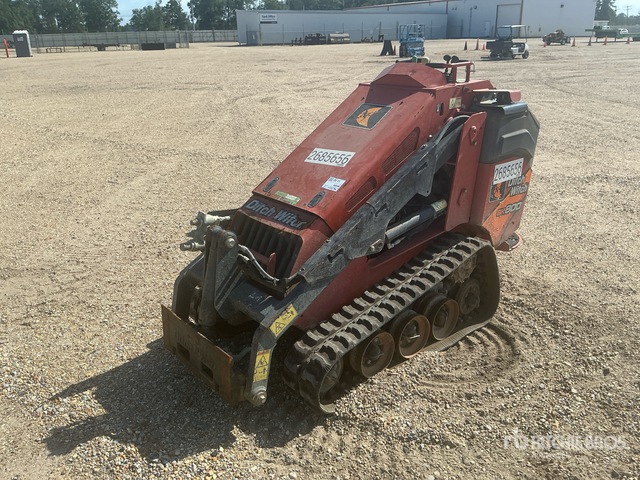2018 Ditch Witch SK800 Mini Compact Track Loader
