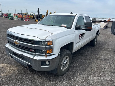 2015 Chevrolet Silverado 2500HD 4x4 Crew Cab Pickup (Inoperable)