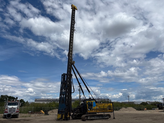 2013 Junttan PMX22 Pile Driver