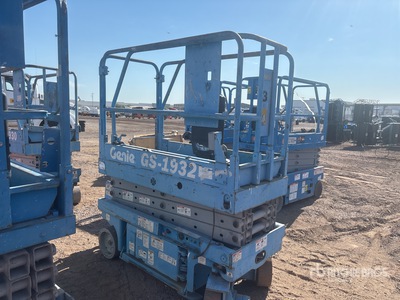 Genie GS1932 Electric Scissor Lift (Inoperable)