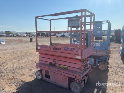 2014 Skyjack SJIII-3219 Electric Scissor Lift (Inoperable)
