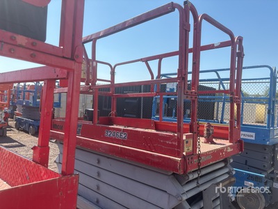 1999 JLG 3246E2 Electric Scissor Lift (Inoperable)