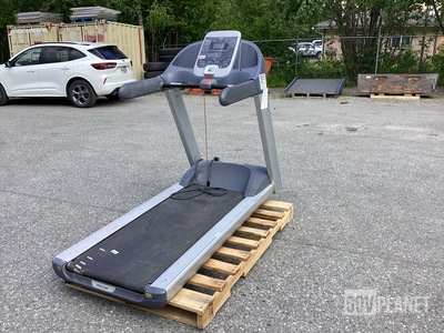 Precor 932i/946i Treadmill