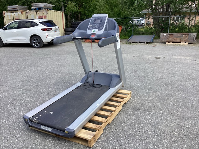 Precor 932i/946i Treadmill