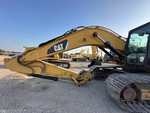 v2 Chassis - Excavator with