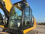 General Appearance with Glass