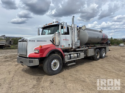 2013 Western Star W4900SB SB 87 bbl 10000 psi 6x4 Pressure Truck