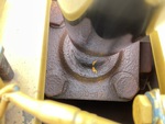 Hydraulics with Apron Lift Cylinders