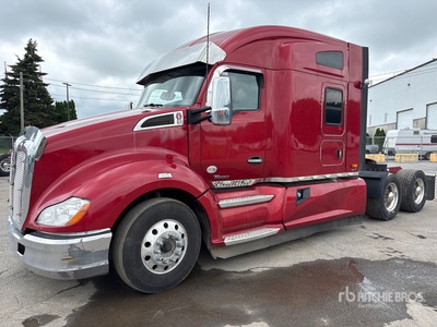 2020 Kenworth T680 6x4 Cabeza Tractora Cabina Dormitorio