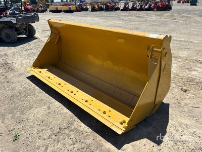 Cat 106 in Multi-Purpose Wheel Loader Bucket