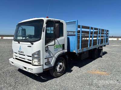 2013 Isuzu NPR HD 4x2 平台トラック