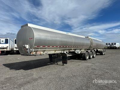 2006 Advance 3170 Super B-Train Tri/A Fuel Trailer