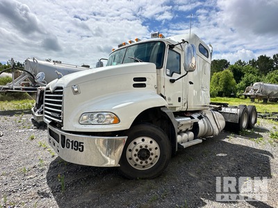 2012 Mack CXU 6x4 CXU 613 Cabeza Tractora Cabina Dormitorio