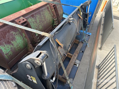 Tractor Buckets
